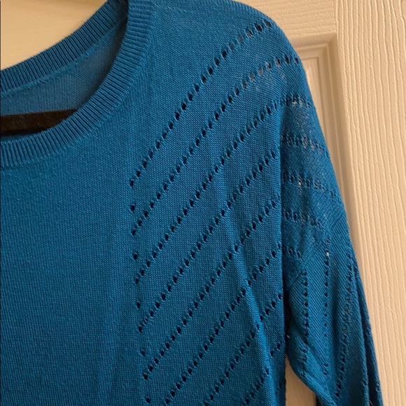 Deep teal colour sweater - Picture 2 of 3
